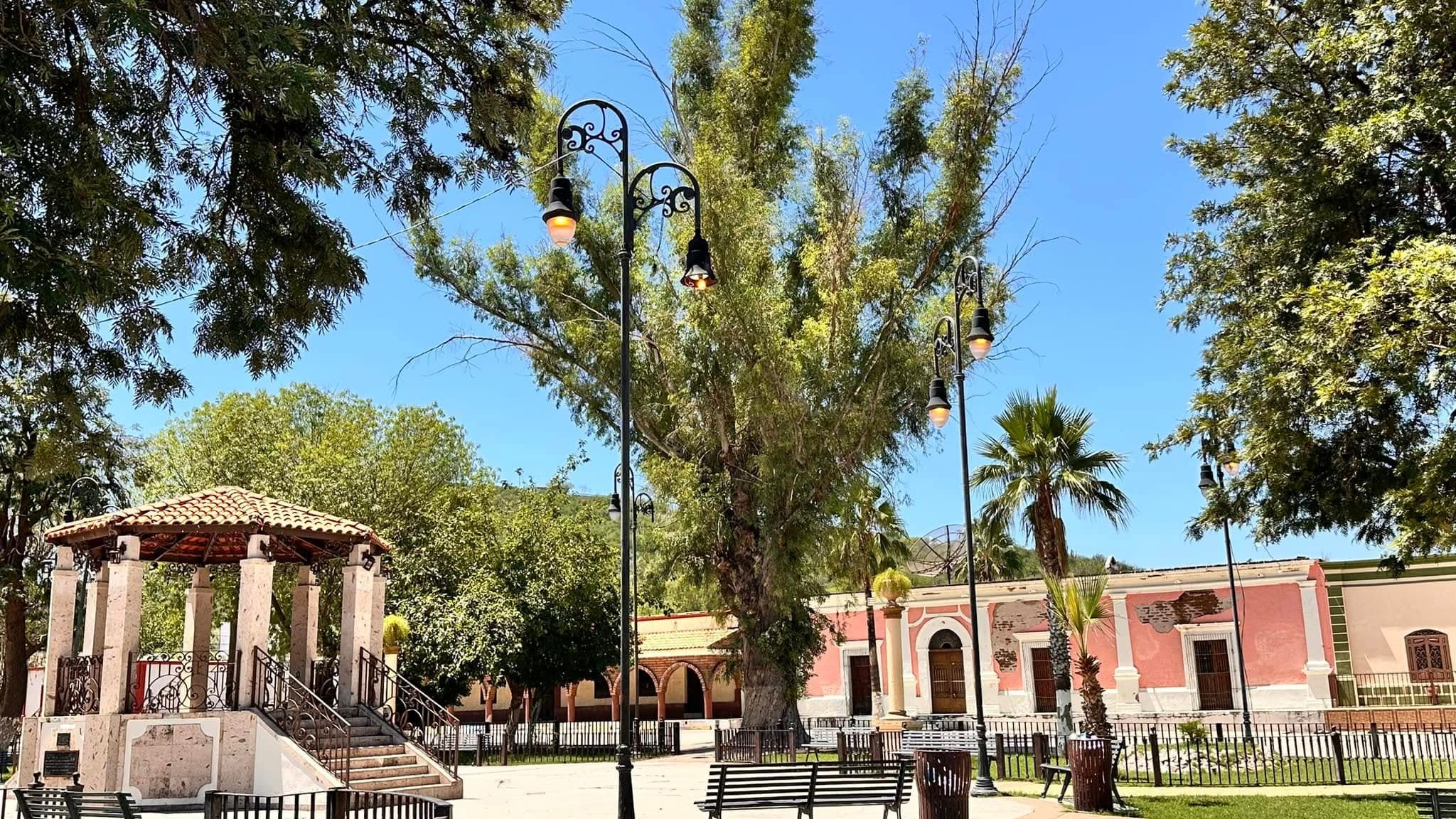 Plaza principal de Rayón